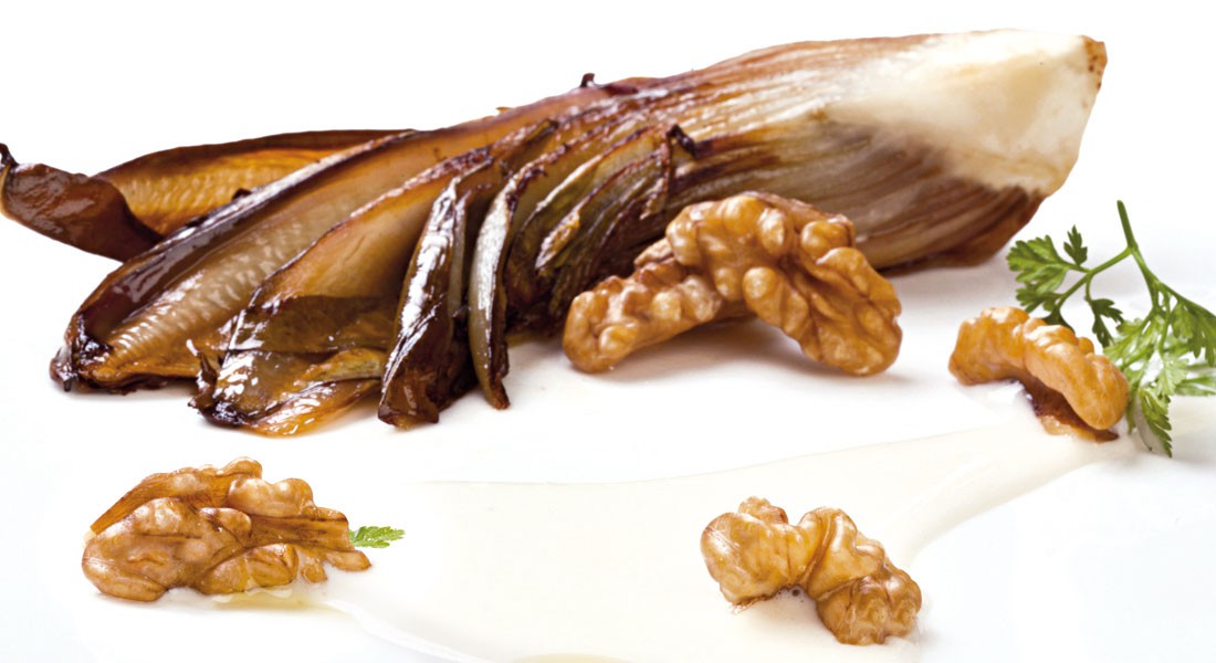 Radicchio rosso, crema di taleggio e Noci Ventura